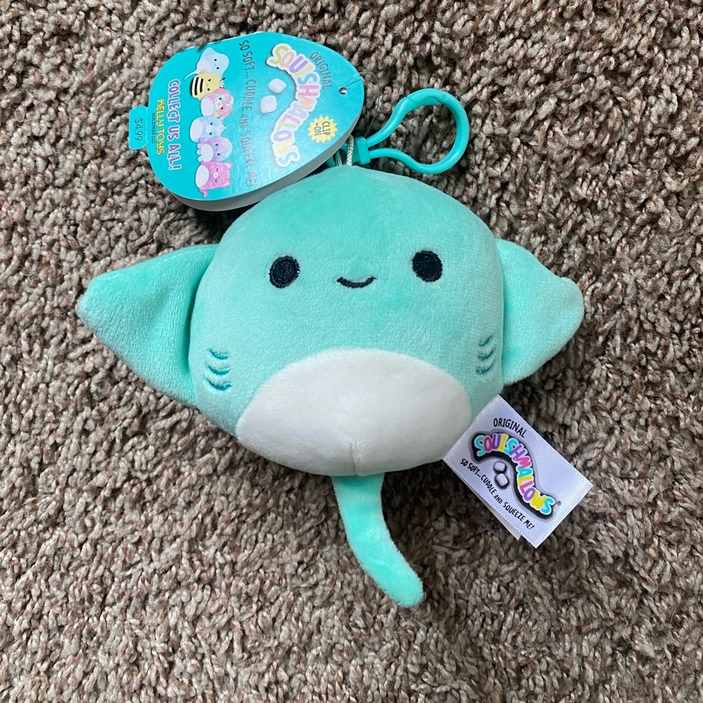 Maggie the Stingray RARE 2020 Squishmallow